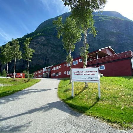 Traedal Hotel Sunndalsøra Zewnętrze zdjęcie