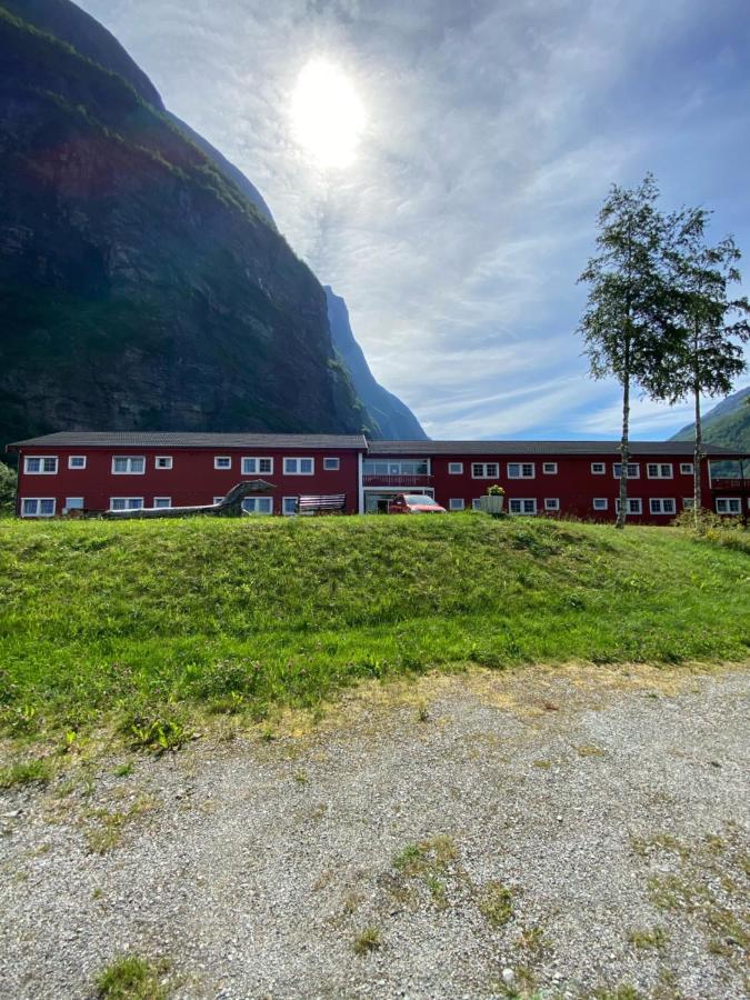 Traedal Hotel Sunndalsøra Zewnętrze zdjęcie